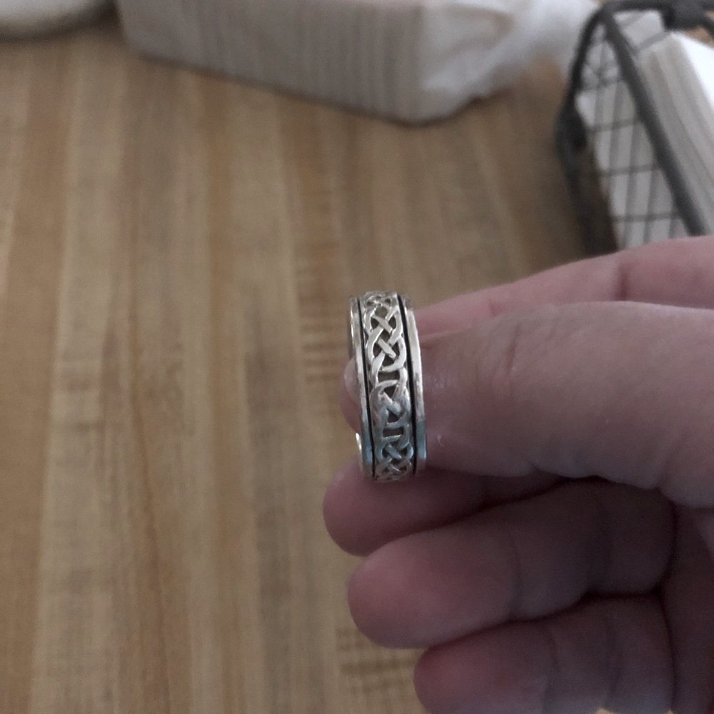 Size 10 Mans Ring
